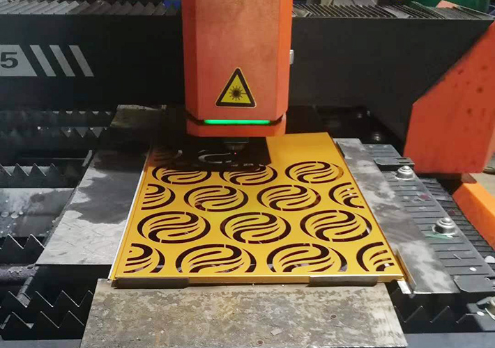 �Lɳ����V��