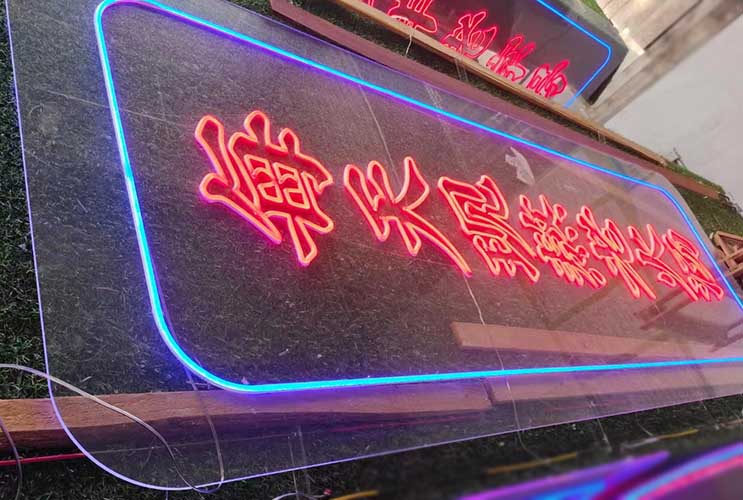 �Lɳ�޺���